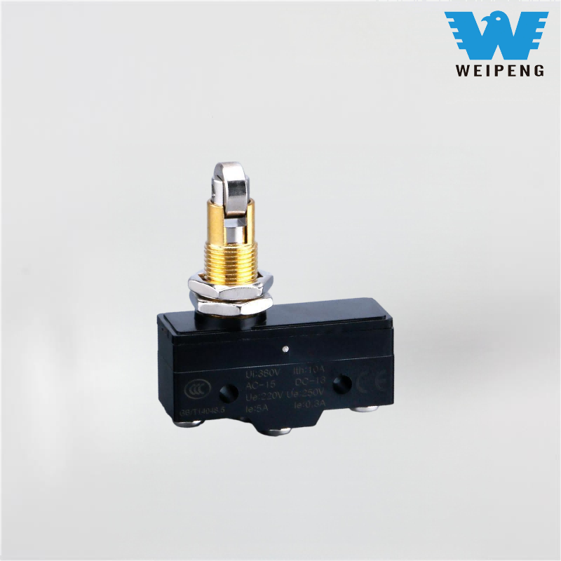 Switter Mikro watesan tiga telung sikil